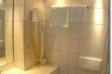 דיסלדורף Hotel Minerva Garni מראה חיצוני תמונה