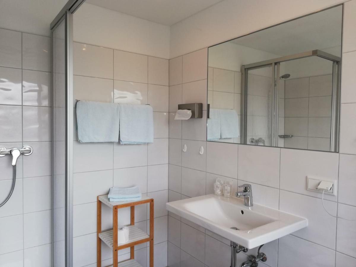 דיסלדורף Hotel Minerva Garni מראה חיצוני תמונה